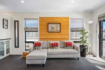 10 Ash Close Levin, Levin