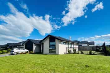 4 Eileen Way, Rolleston