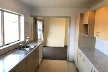 2/8 Parera Place, Papatoetoe