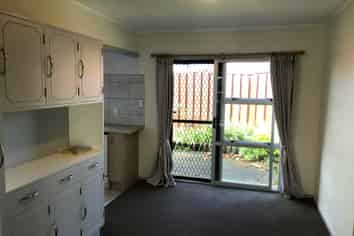 2/8 Parera Place, Papatoetoe