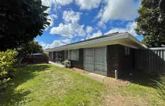 2/8 Parera Place, Papatoetoe