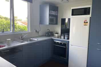 106 Ariel Street, Stratford