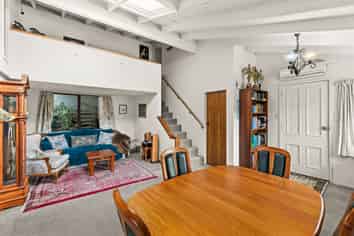 2/8 Toop Street, Havelock North