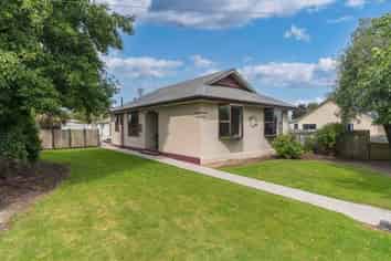 77 Ajax Street, MILTON