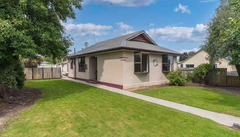 77 Ajax Street, MILTON