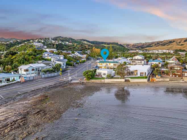 5A Beach Road, Plimmerton