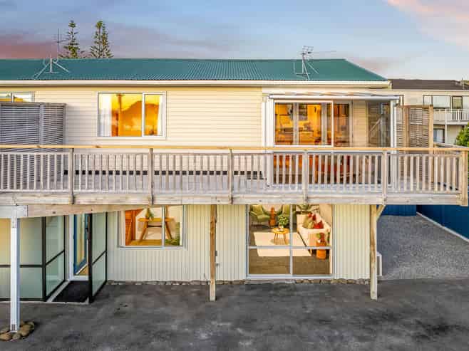 5A Beach Road, Plimmerton