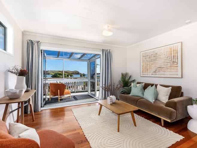 5A Beach Road, Plimmerton