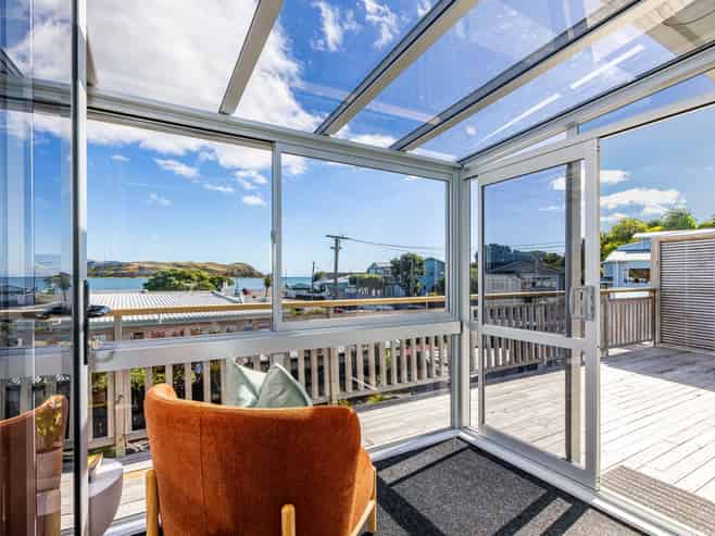 5A Beach Road, Plimmerton