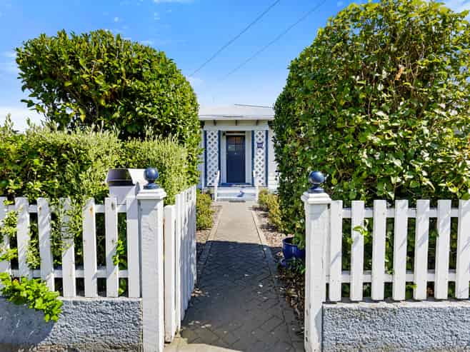 52 York Street, Moera