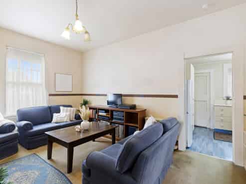 52 York Street, Moera