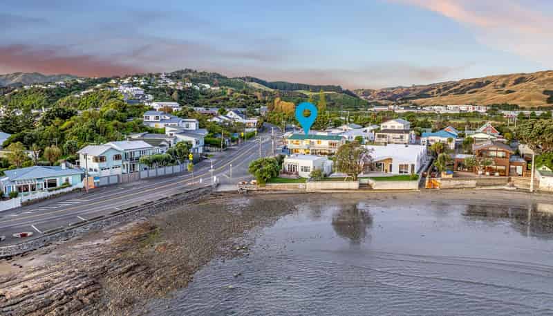 5 Beach Road, Plimmerton
