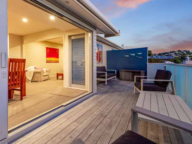 5 Beach Road, Plimmerton