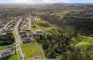 23 Michael Bosher Way, Flat Bush