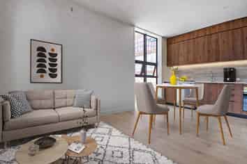 210/21 Pennant street, Long Bay