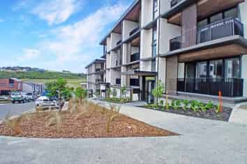 210/21 Pennant street, Long Bay