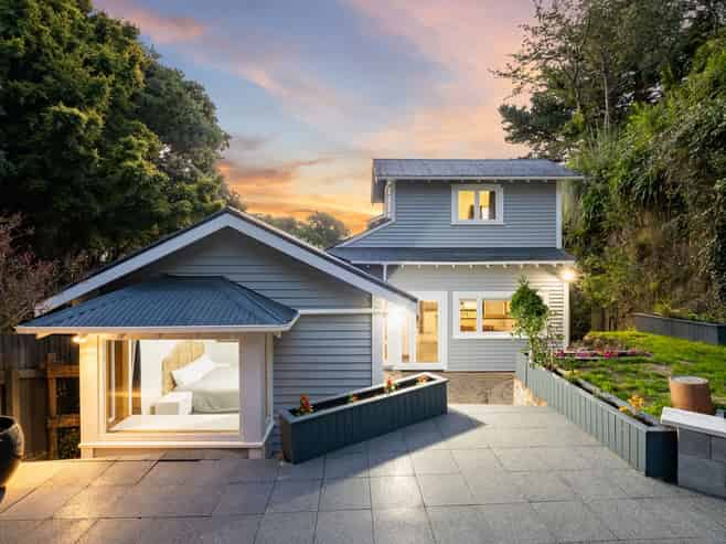 102 Paremata Road, Paremata