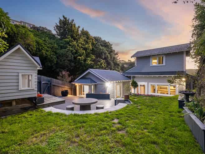 102 Paremata Road, Paremata