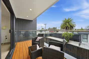 9A Doughty Place, Otara