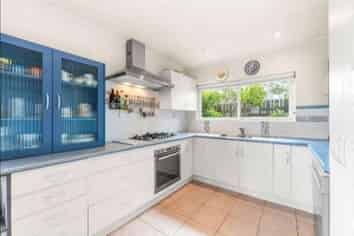 71 Stapleford Crescent, Browns Bay