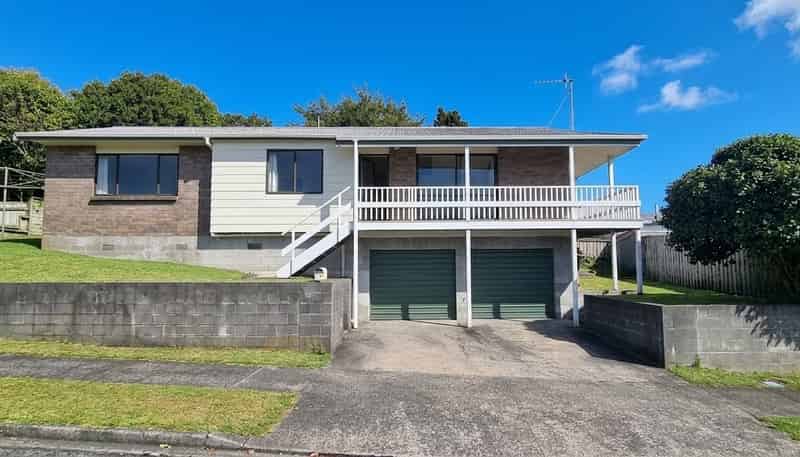 4 Mayfair Place, Westown