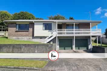 4 Mayfair Place, Westown