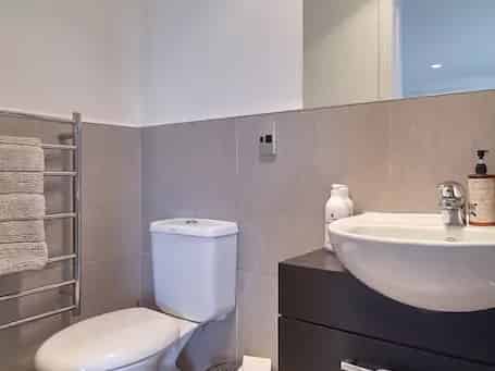 8 Cheltenham Street, Merivale