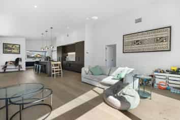 67 Magnum Drive, Cromwell