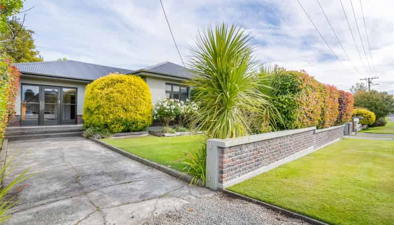 15 Home Street, Winton