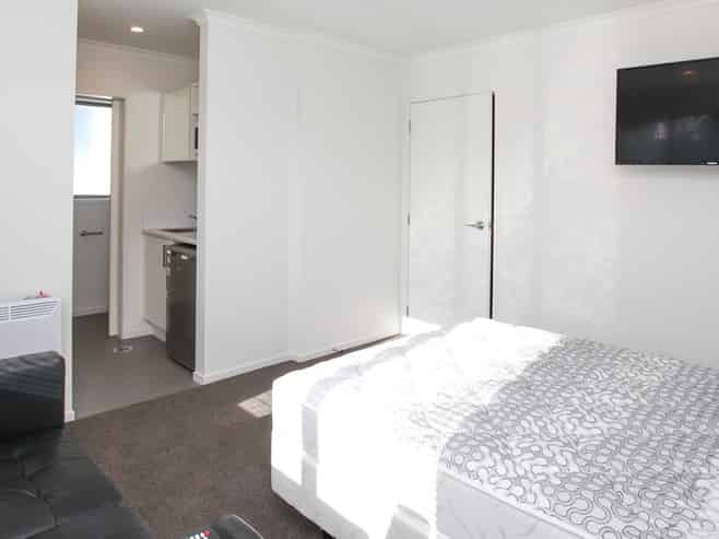 2A/29 Normandy Avenue, Melville