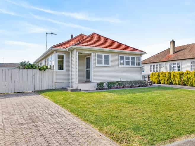 4 Russell Road, Marewa