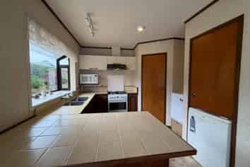 121 Lake Road, Belmont