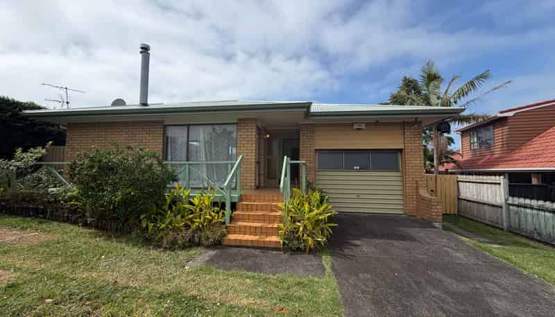 121 Lake Road, Belmont