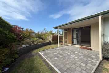 121 Lake Road, Belmont