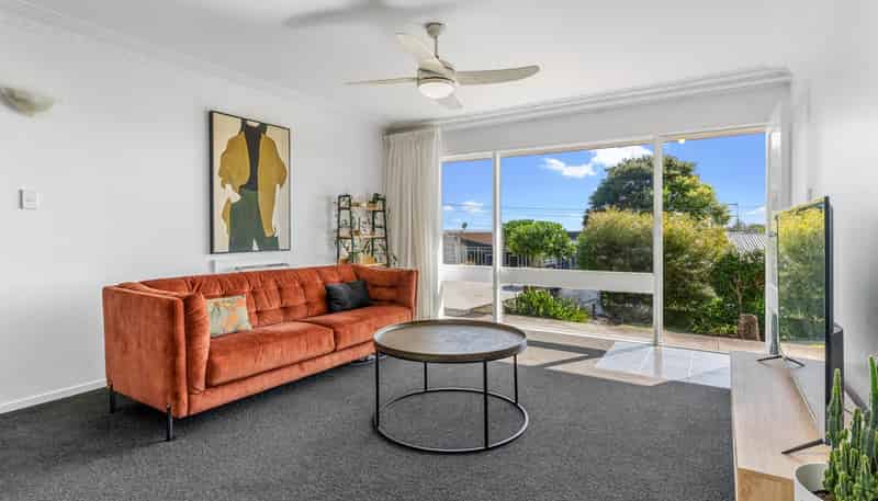 1B De Val Drive, New Lynn