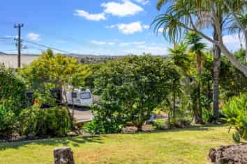 1B De Val Drive, New Lynn