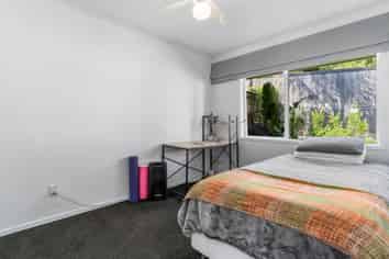 1B De Val Drive, New Lynn