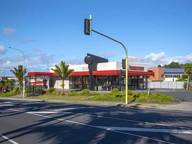 Standalone corner site with exceptional exposure