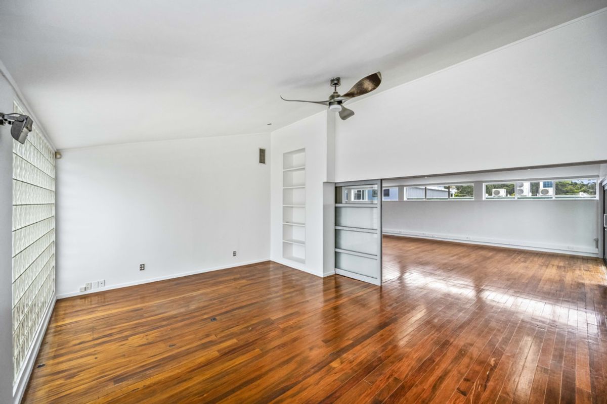 For Lease/For Sale - Northcote Freehold Office - View 4