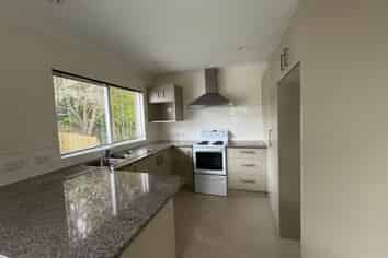 12A Cedar Heights Avenue, Massey