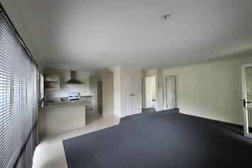 12A Cedar Heights Avenue, Massey