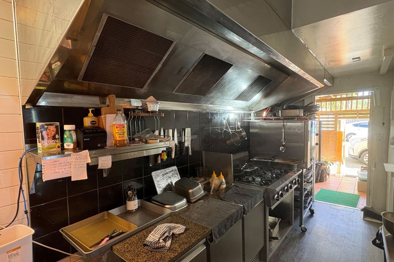 Espresso Cafe - Cheap Rent - 5 Days - Aanzicht 4
