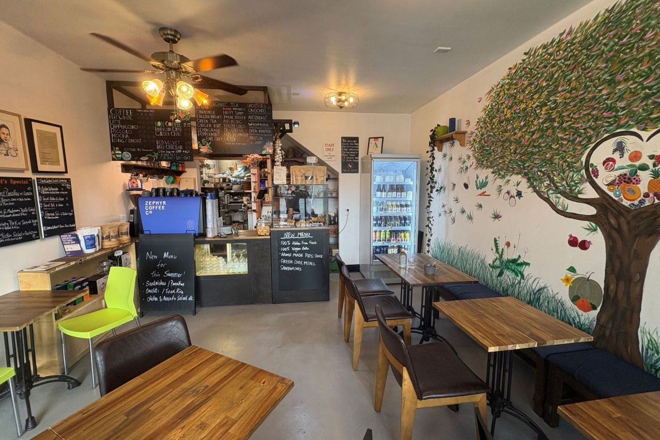 Espresso Cafe - Cheap Rent - 5 Days - Aanzicht 2