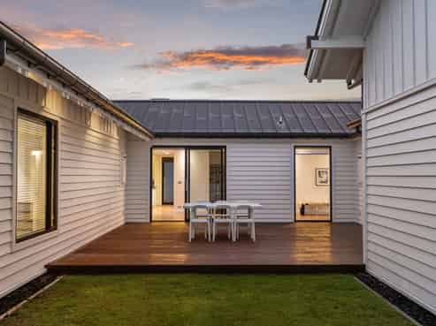 23 East Stream Lane, Clearwater, Northwood