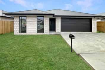 24 Mehrtens Crescent, Woodend