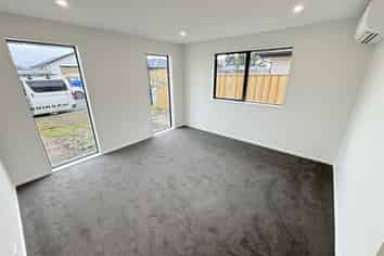 24 Mehrtens Crescent, Woodend