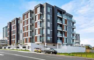 306/80 Anzac Street, Takapuna