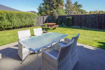 8/17 Wineberry Avenue, Amberley