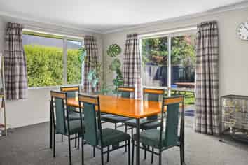 8/17 Wineberry Avenue, Amberley