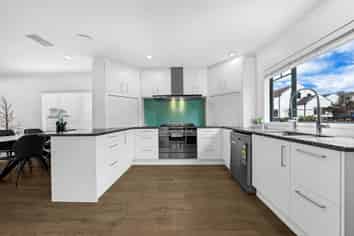 7 Paloma Court, Hillpark